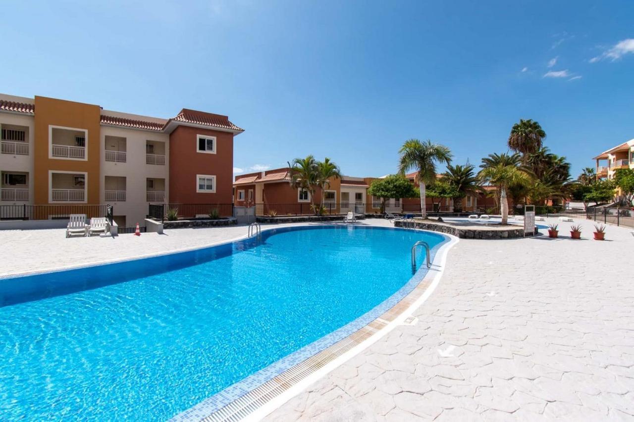 Sunset - 2 Bedroom Apartment Адехе Екстериор снимка