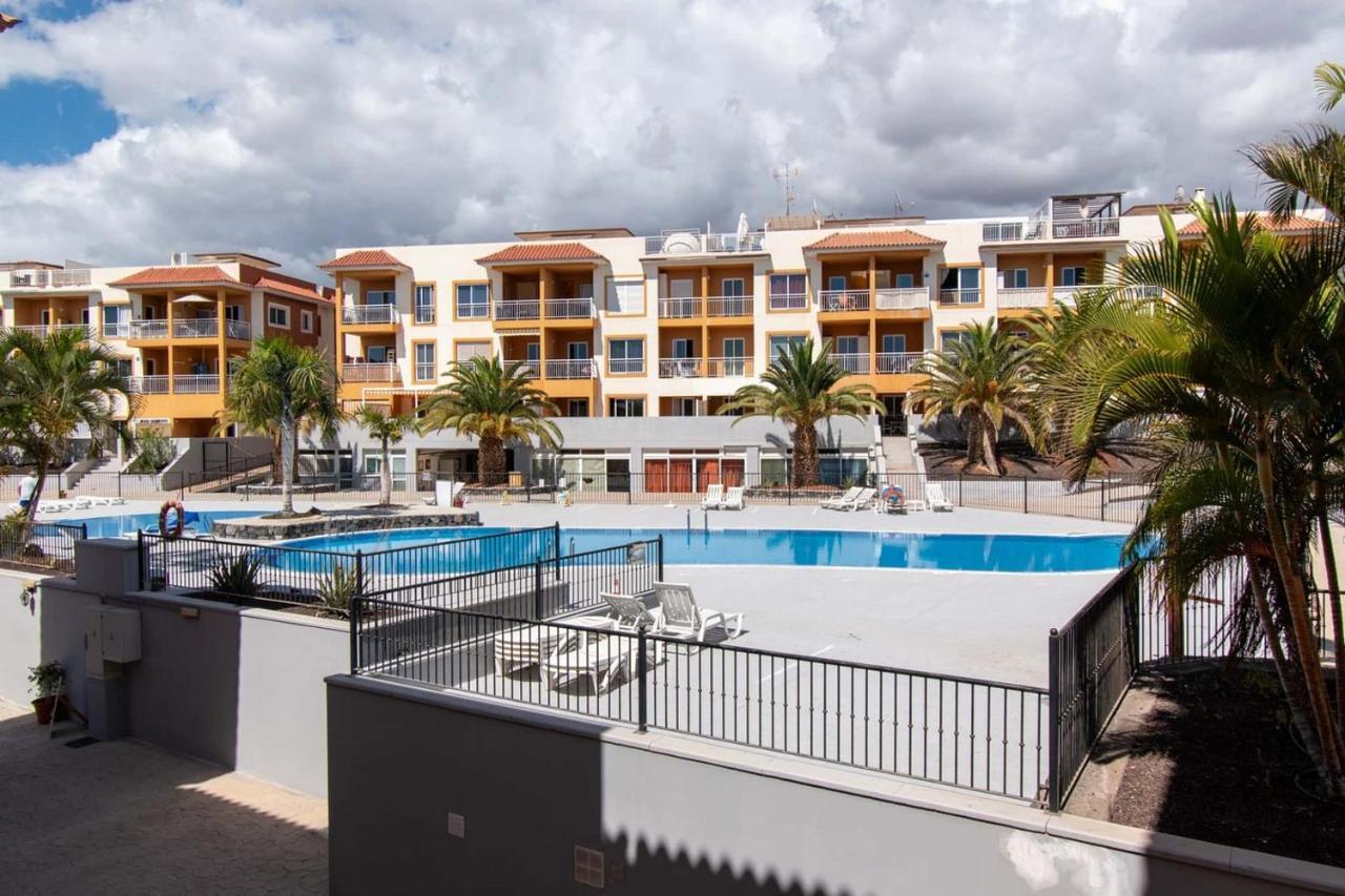 Sunset - 2 Bedroom Apartment Адехе Екстериор снимка