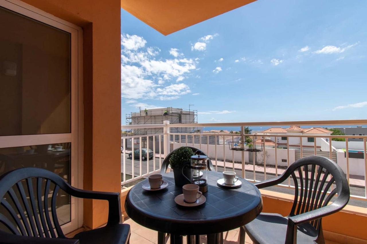 Sunset - 2 Bedroom Apartment Адехе Екстериор снимка