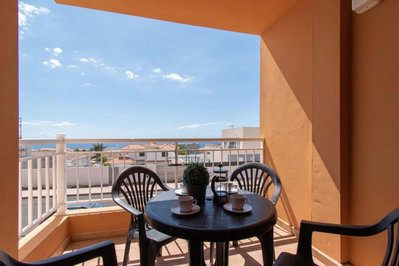Sunset - 2 Bedroom Apartment Адехе Екстериор снимка